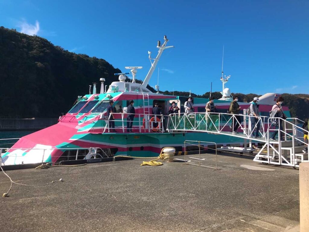 今回はジェット船で大島に