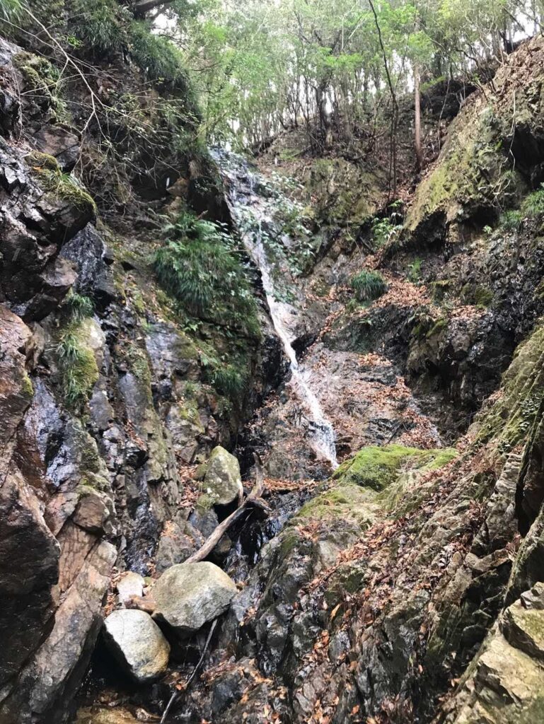 滝があったのに気がついていない