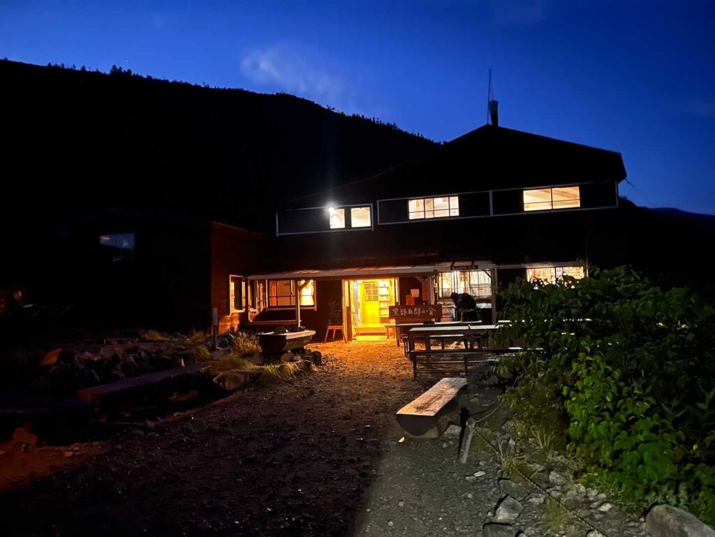 3日目の早朝、黒部五郎小屋を出発