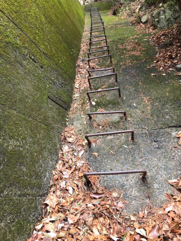 今回の目的の1つ☝️ホッチキス発見！！