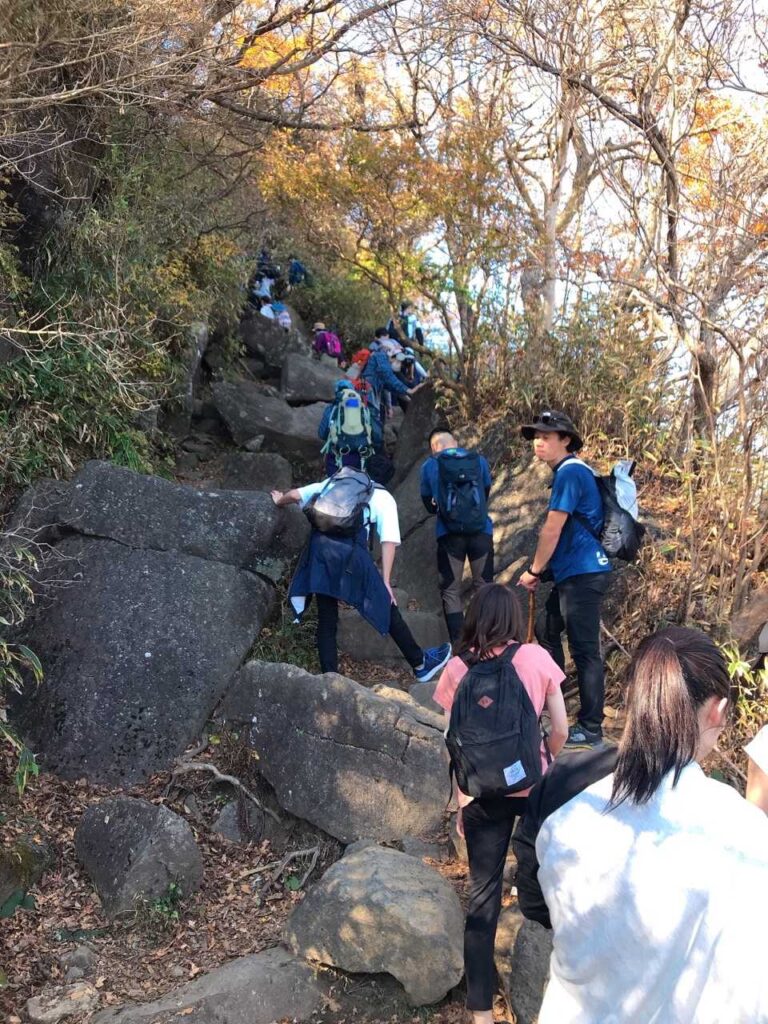 渋滞で全然進まない