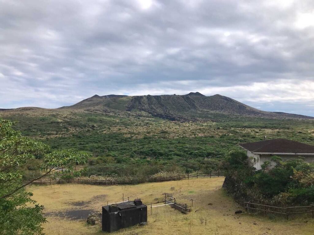あれが今回登る三原山