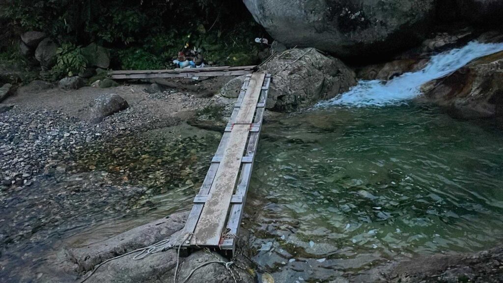 橋が架かっていた渡渉ポイント