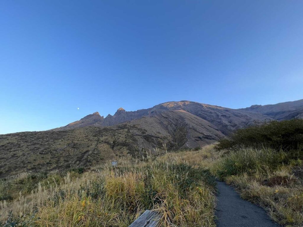 振り返って見る登ってきたルート