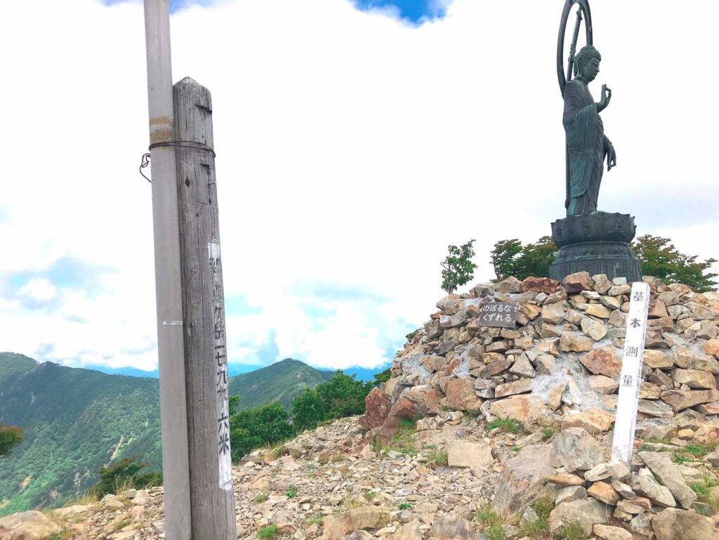 山頂からの景色(別アングル)