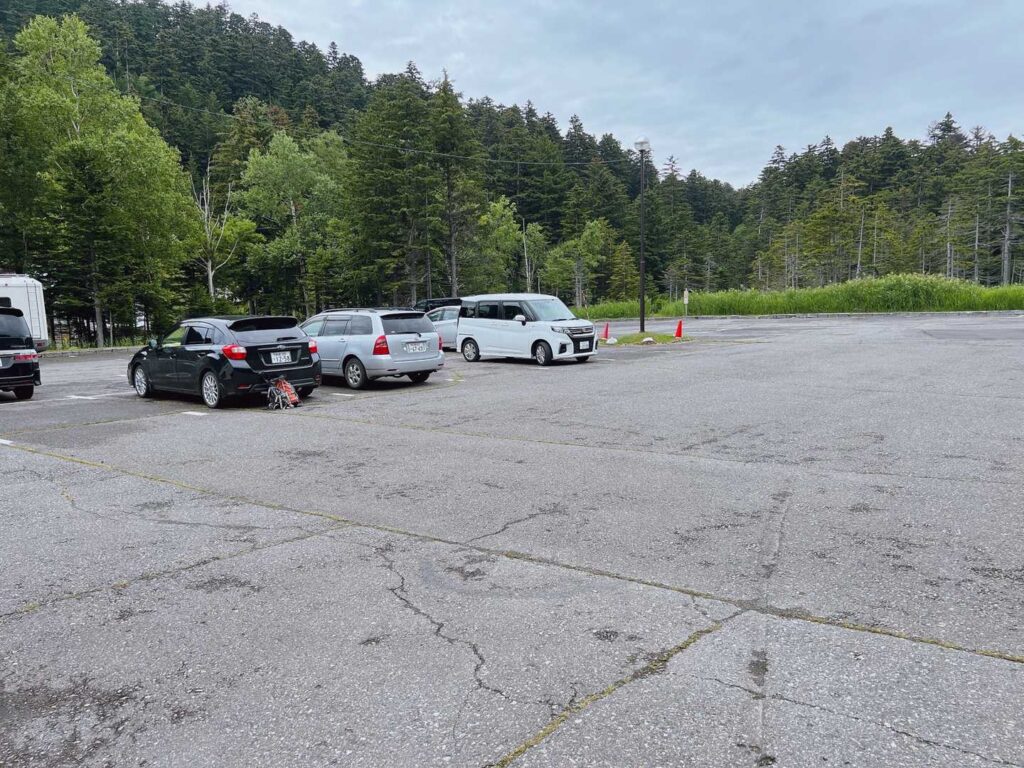 雌阿寒温泉公共駐車場