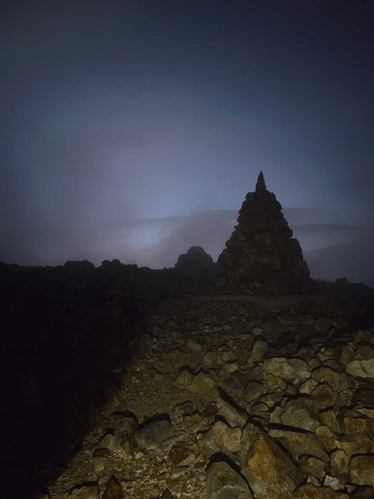 夜明け前の空が明るくなってきた