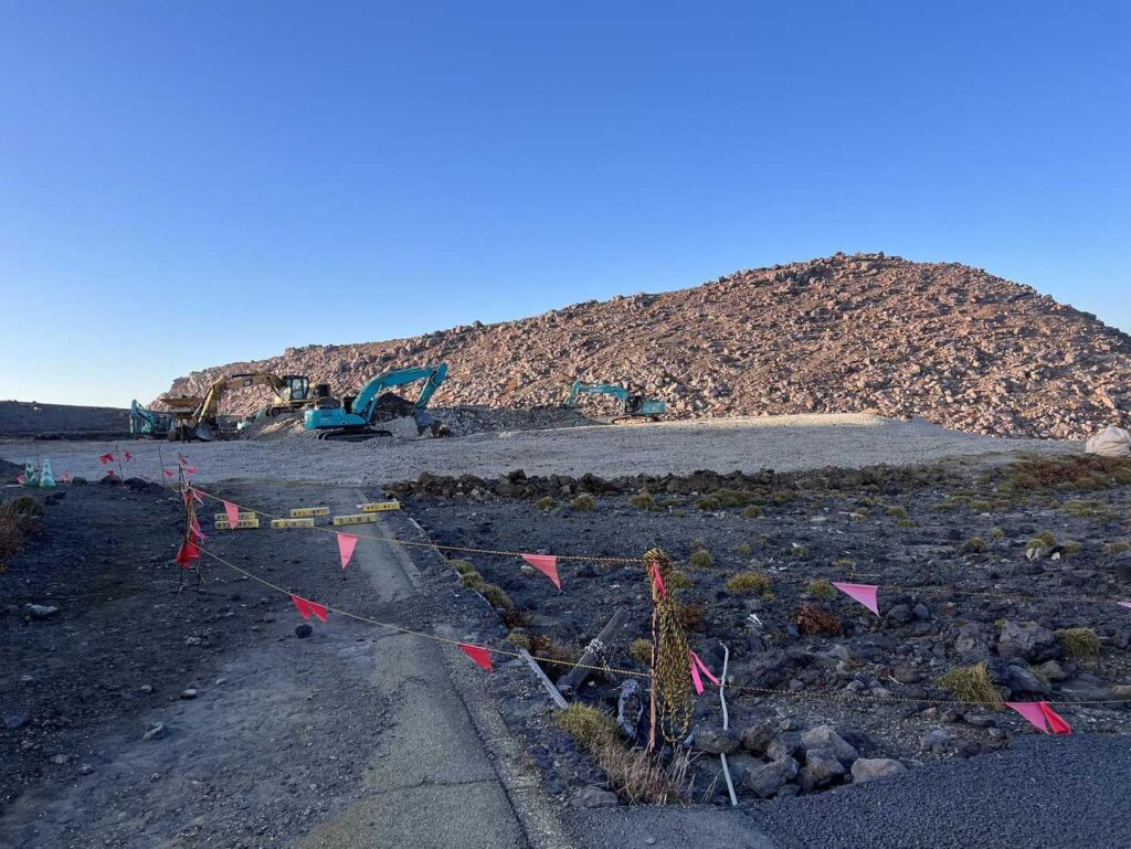 解体工事中のロープウェイ跡