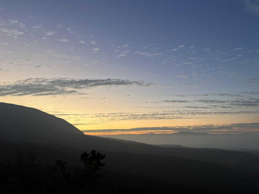 段々と明るくなってきた