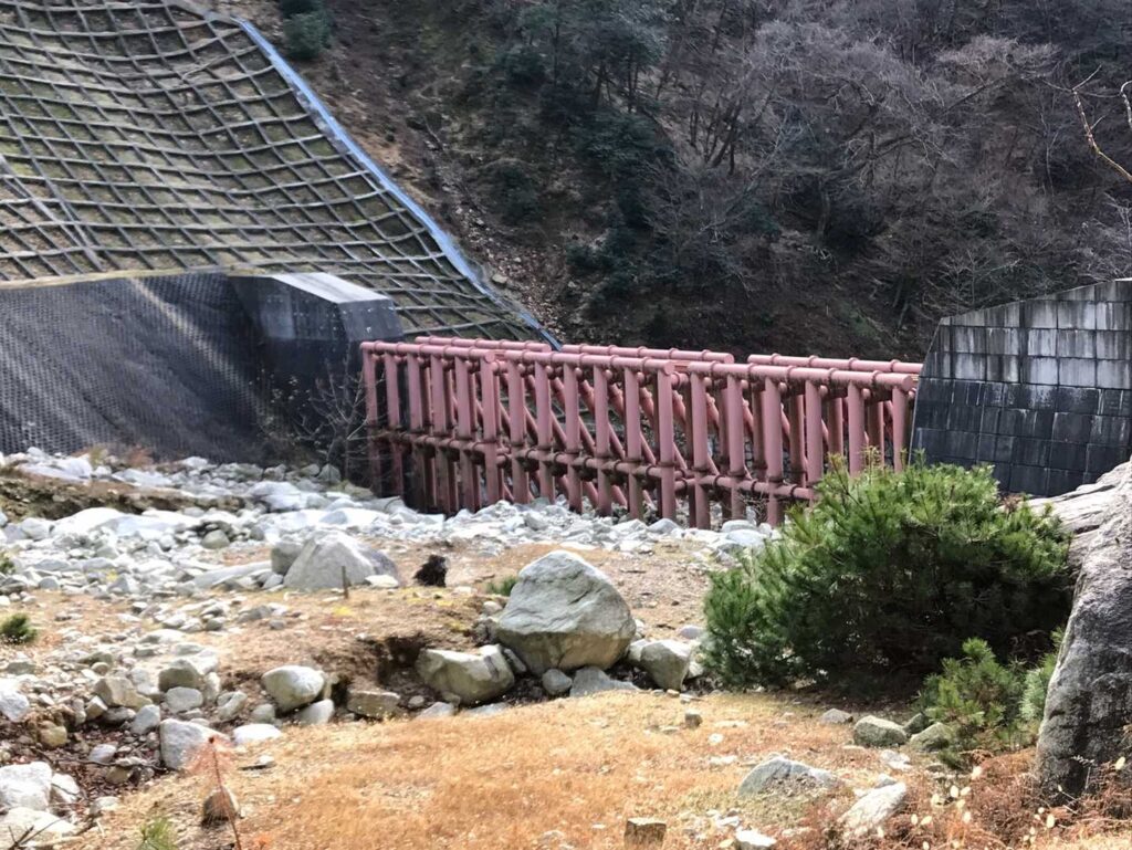 ごっつい砂防だなぁー😱
