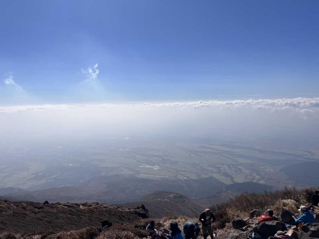 山頂から阿蘇方面の展望