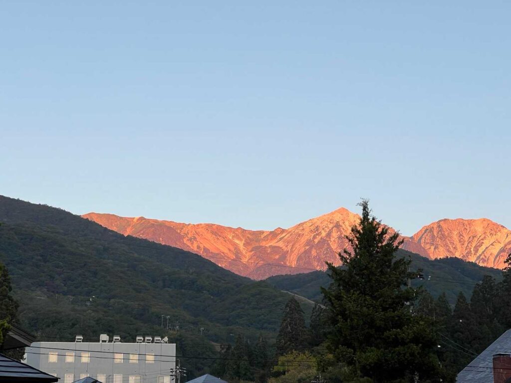 駐車場から見えた朝焼け
