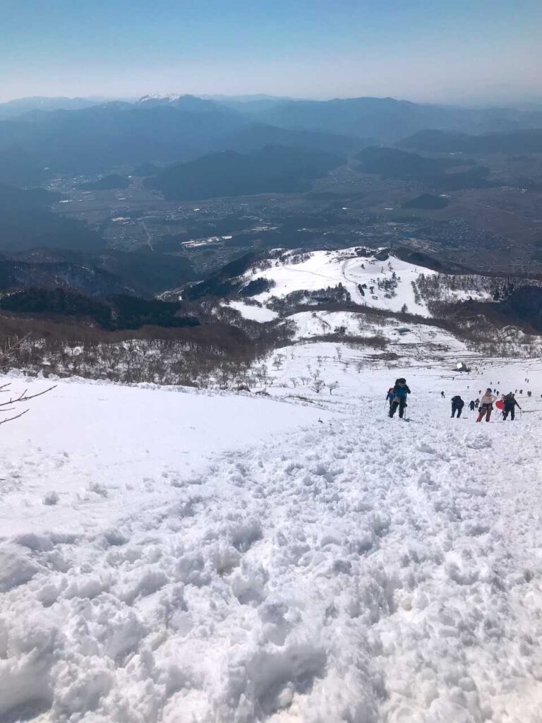 急登を上から見下ろす