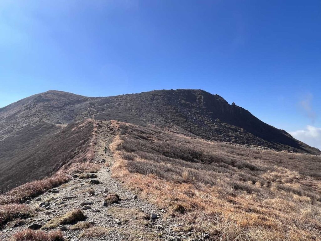 久住山へ向かう