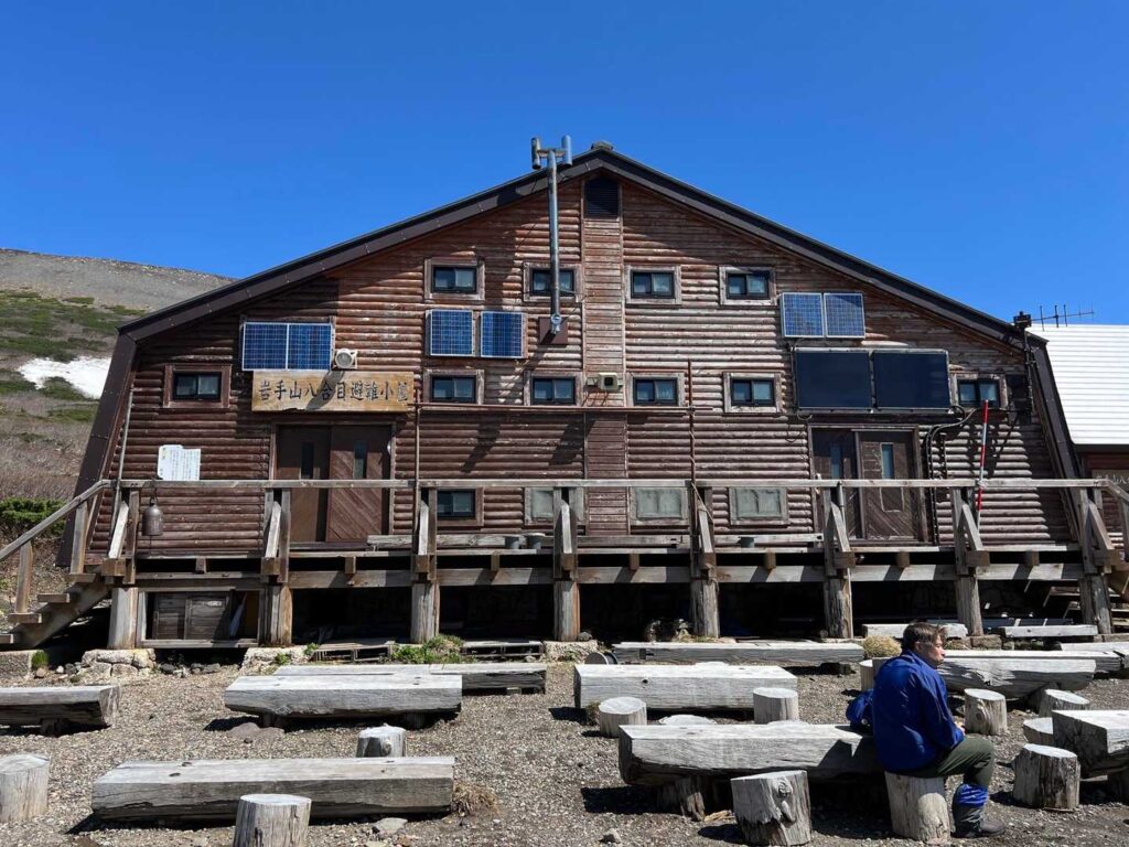 八合目避難小屋