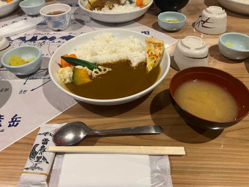 五竜山荘の晩御飯