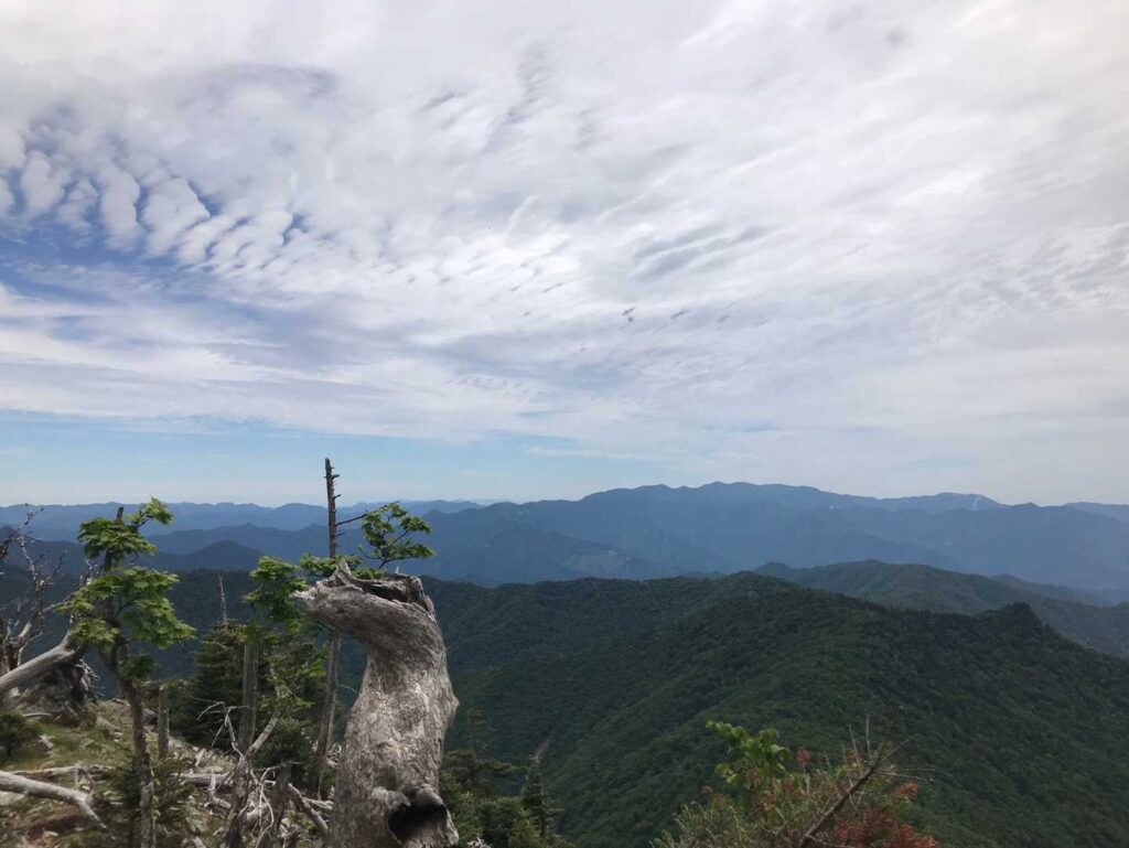 弥山付近からの大峰山脈の展望
