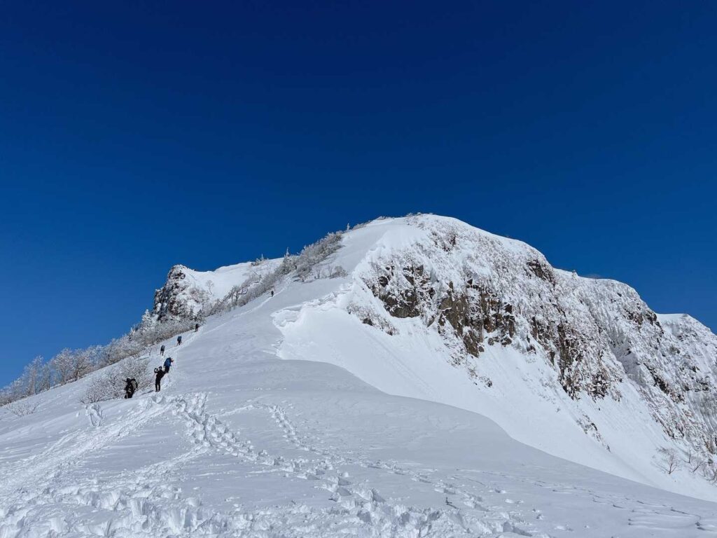 青空と雪の世界