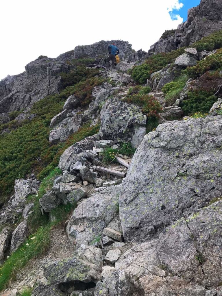 山頂まであと少し