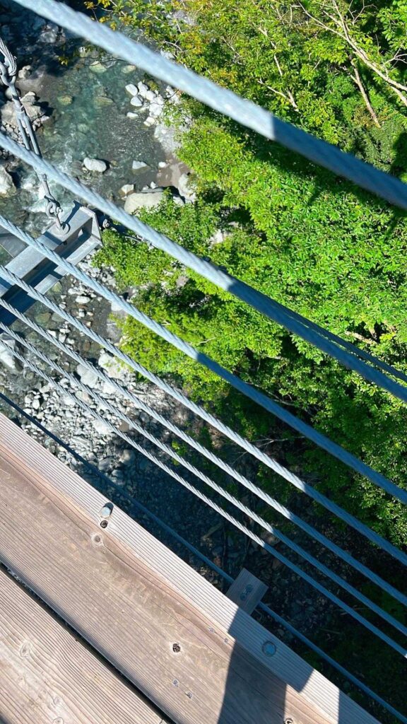 吊り橋からの高度感