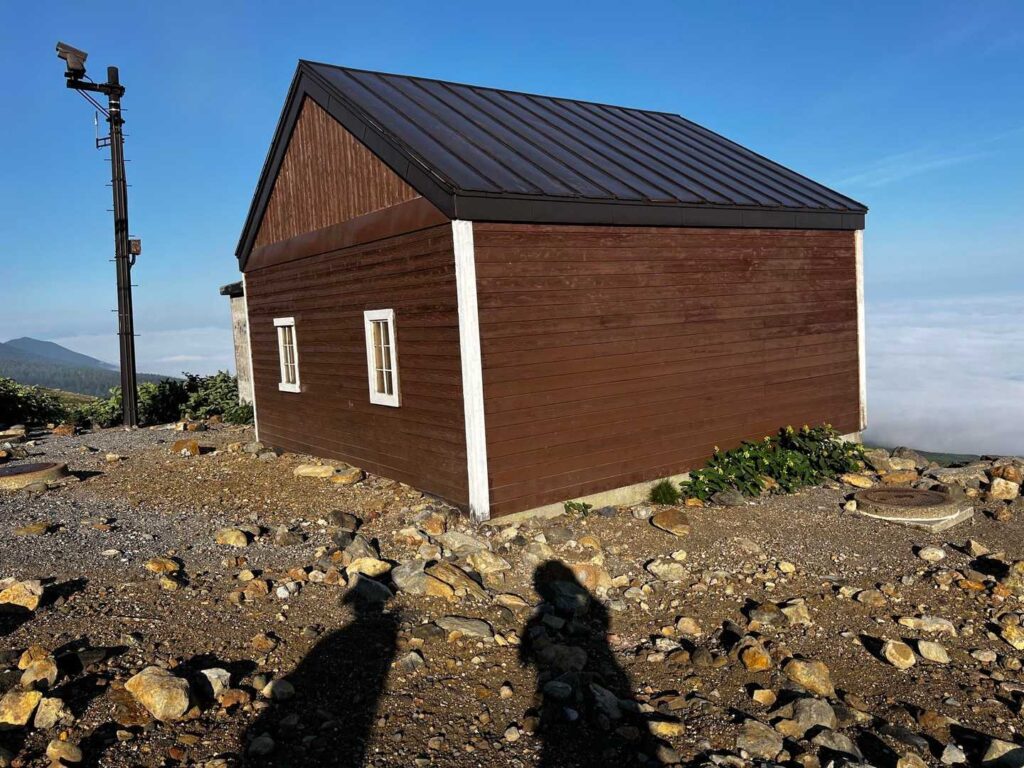 十勝岳避難小屋