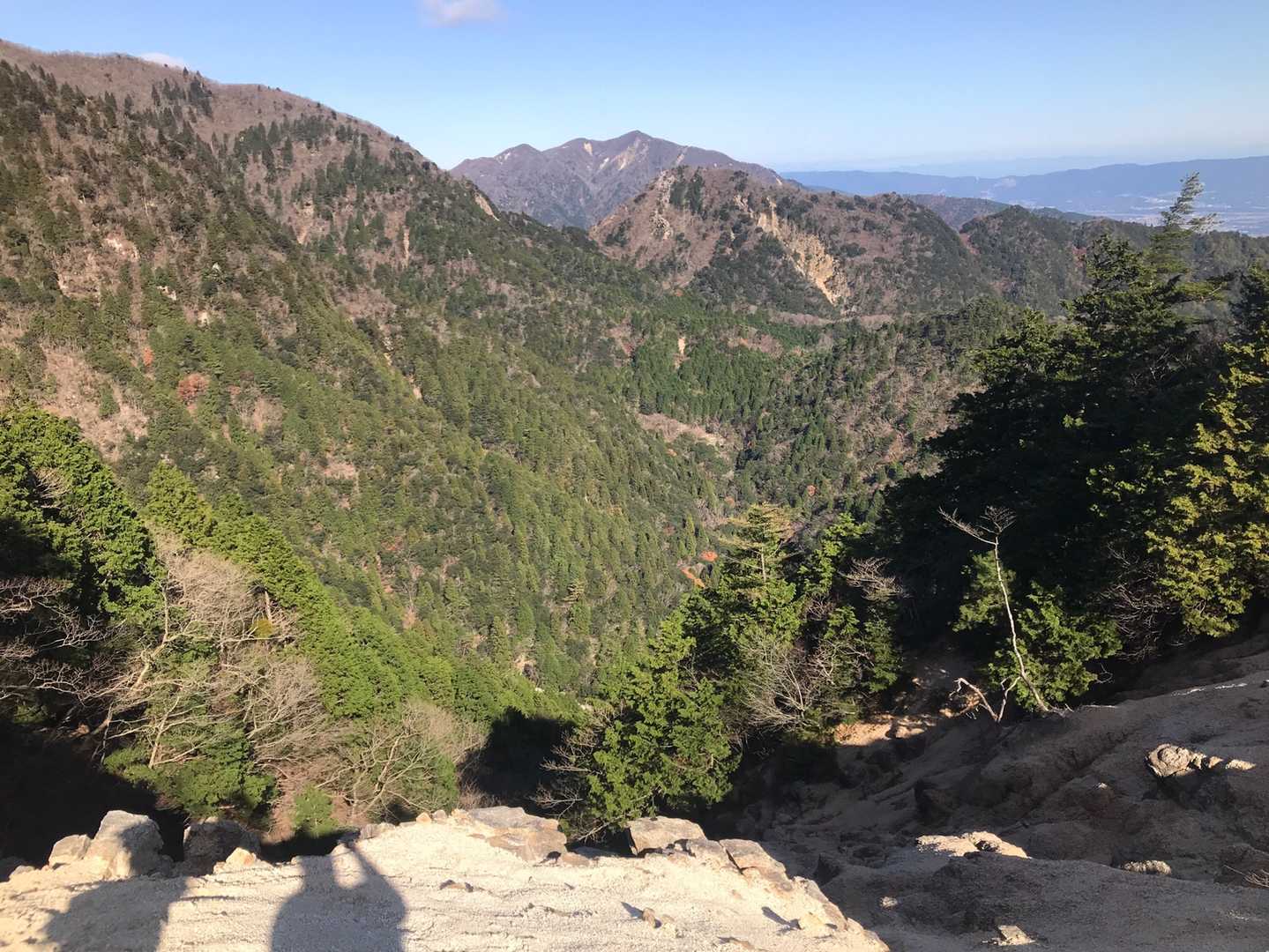 登山道から見える稜線