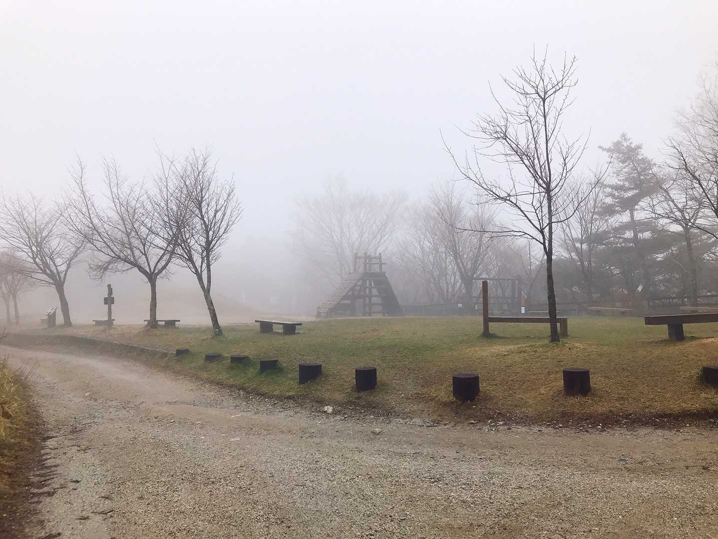 公園もあり 遊びたいけどこの天気
