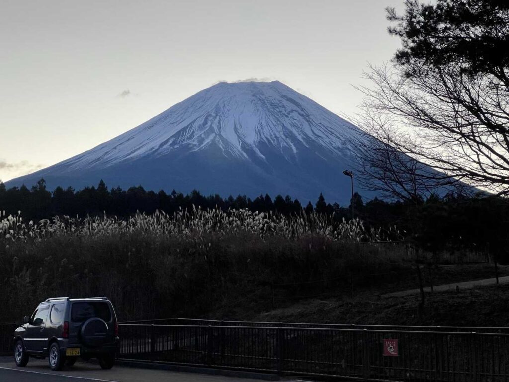 朝の富士山