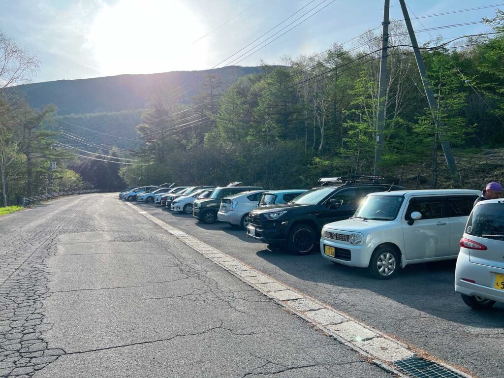 朝6時前の駐車場の様子