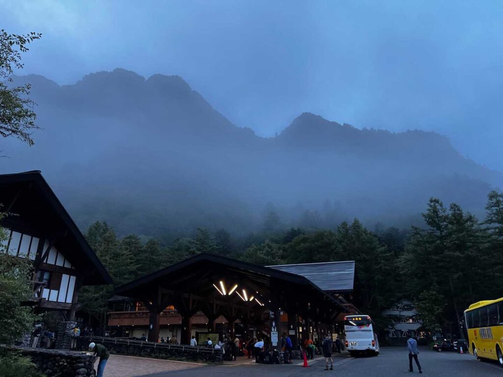 上高地バスターミナルからスタート