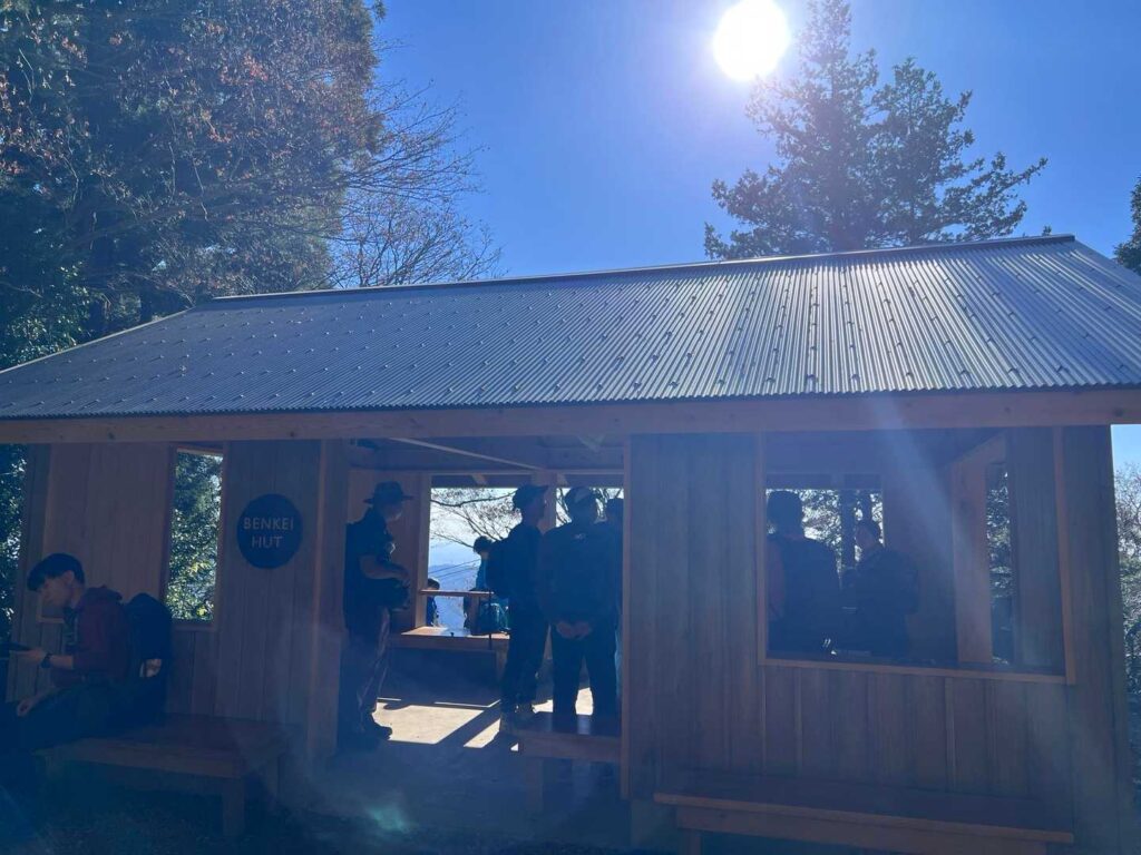 BENKEI HUTの新しい休憩小屋