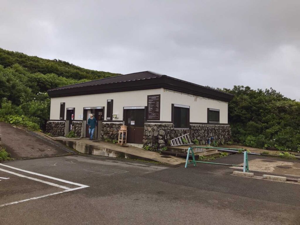 八合目のトイレ施設