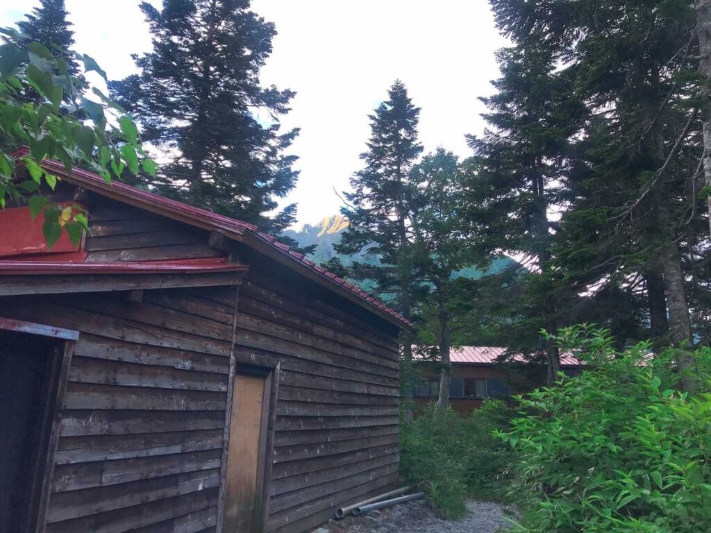 槍平小屋でトイレ＆水補給