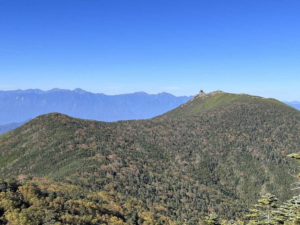 遠くに見える金峰山
