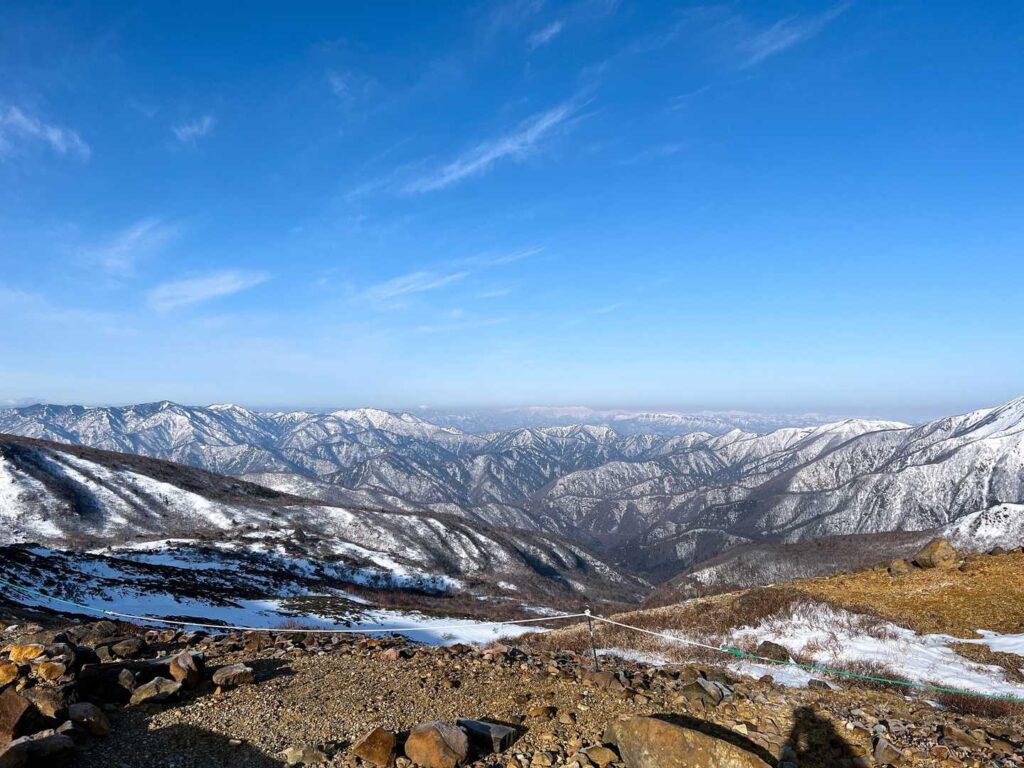 避難小屋から先の絶景