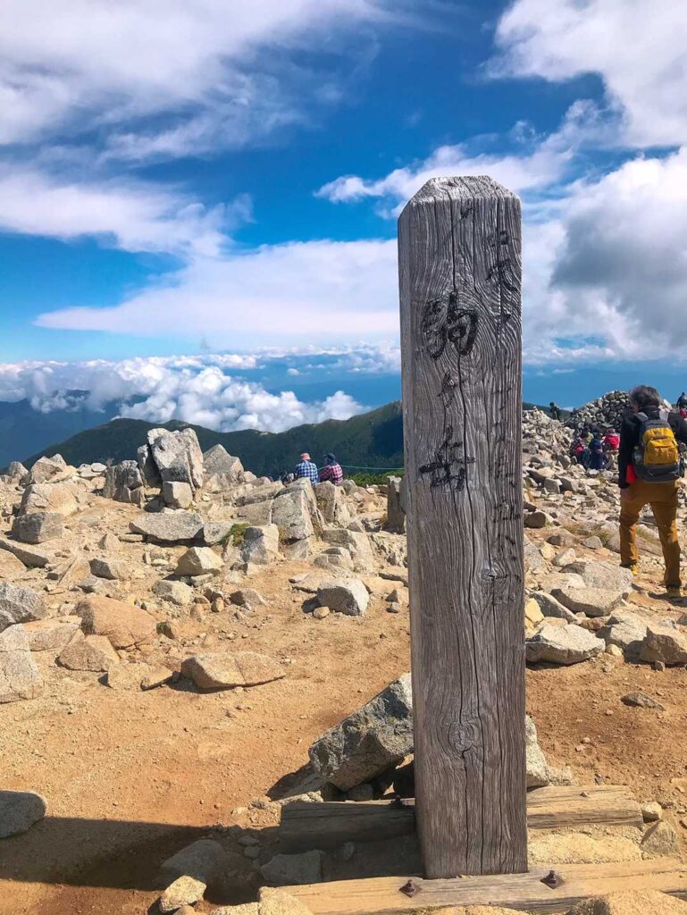 木曽駒ヶ岳の山頂
