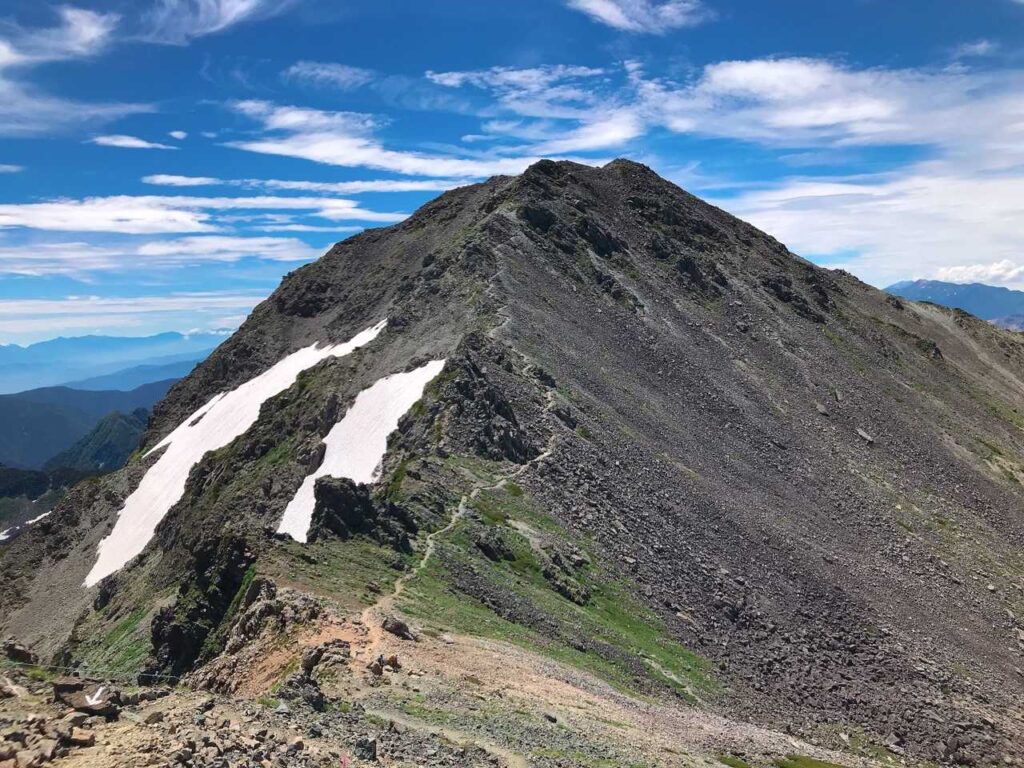 ここから贅沢な稜線歩き！