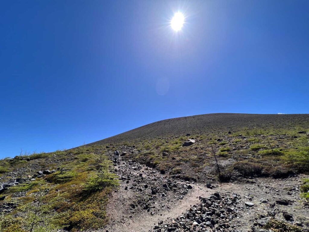 間近に見る浅間山