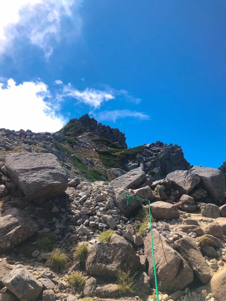 宝剣岳へ向かう