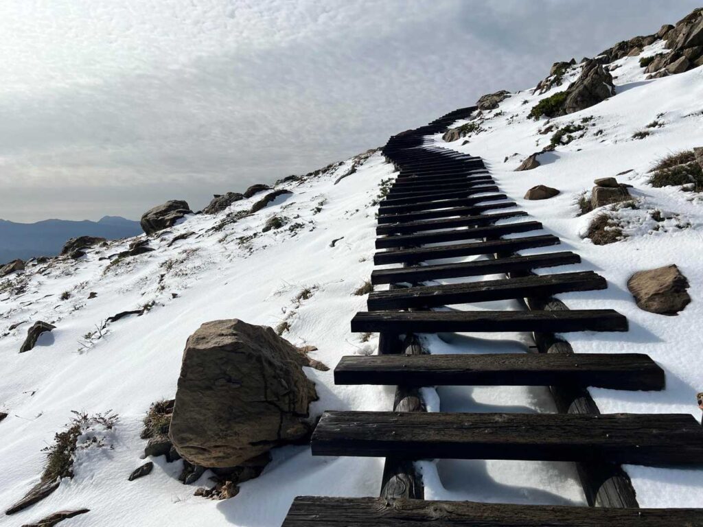 どこまでも続く階段