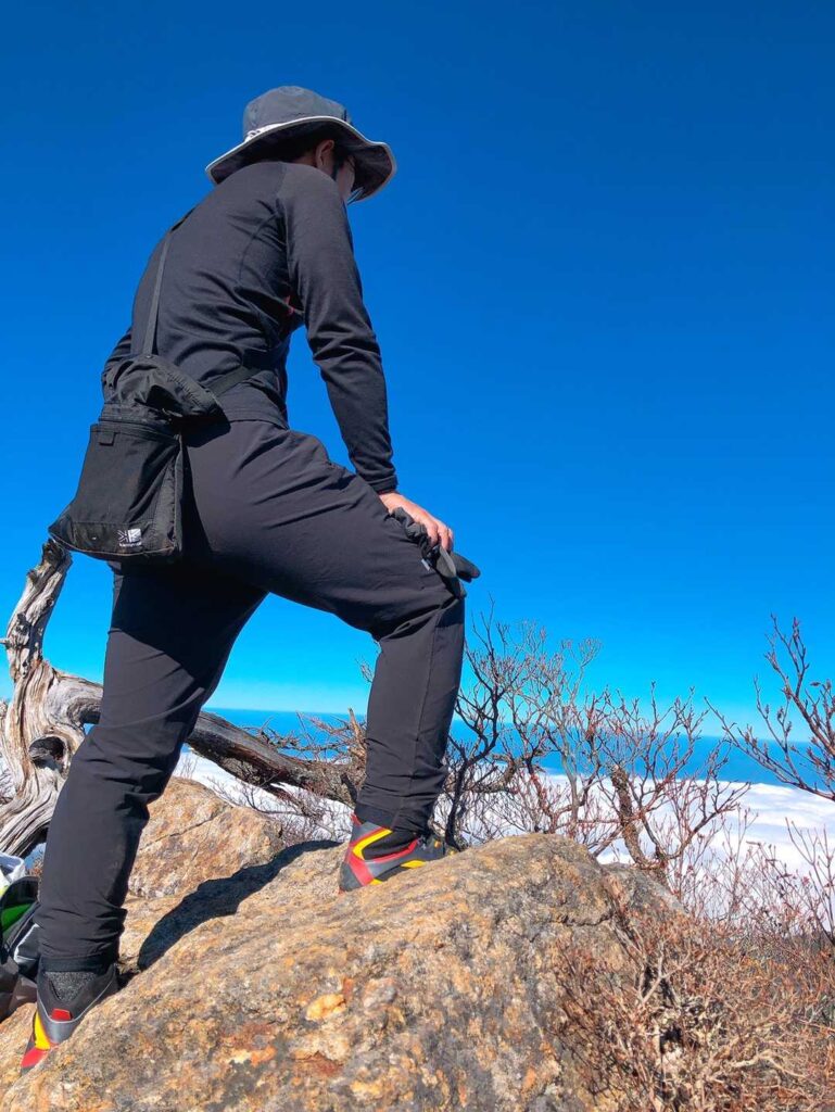 雲海をバックに