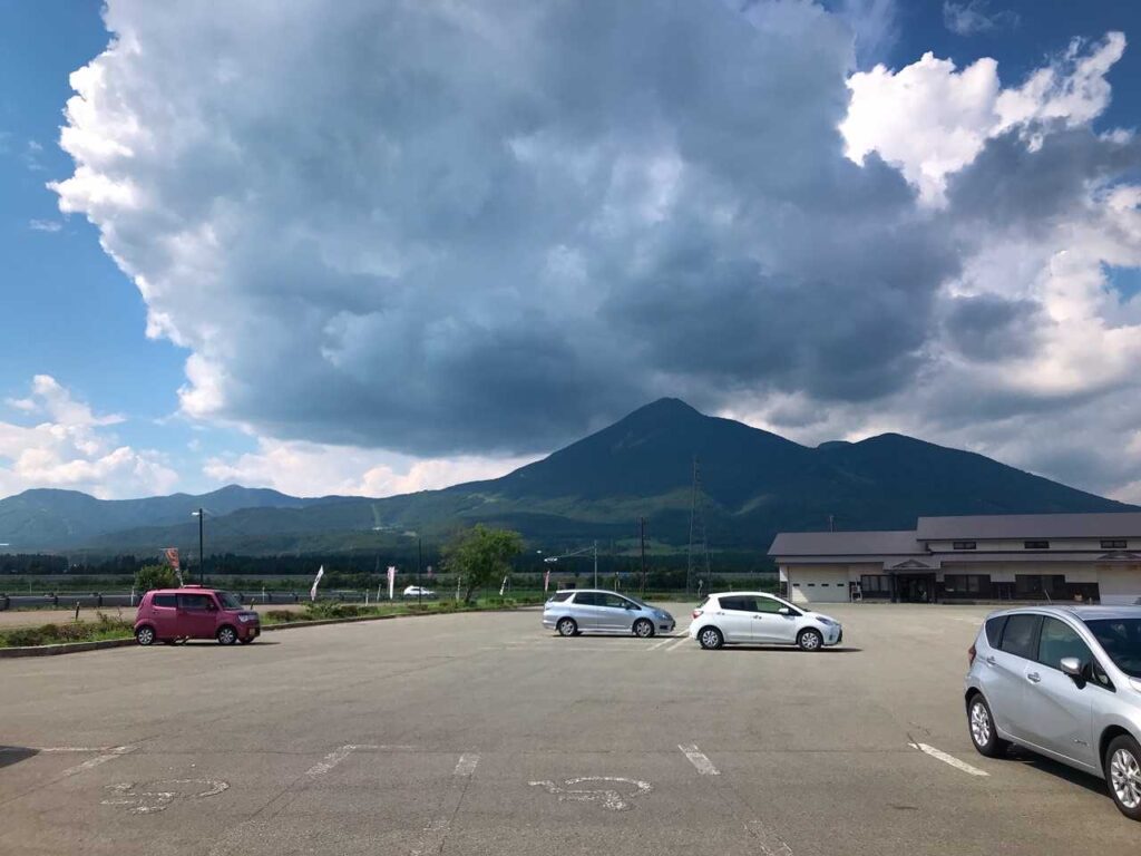 お店から見た磐梯山