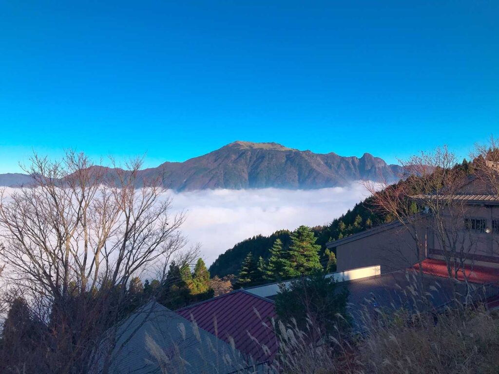 ロープウェイで下山