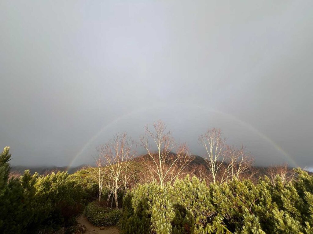 虹も見送りに来てくれた