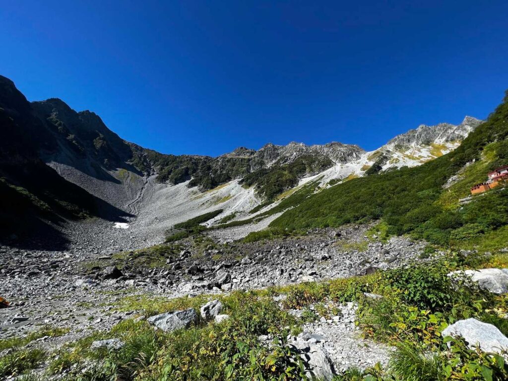 涸沢カールをあとにする