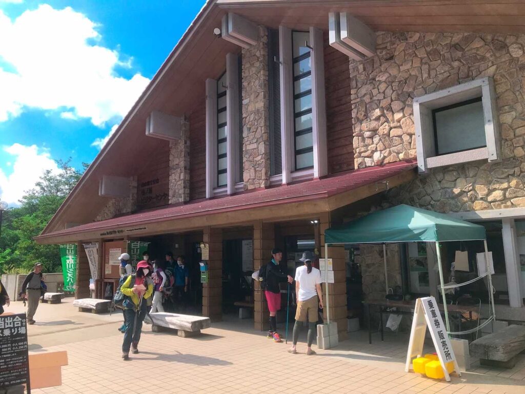 駐車場は快晴、山あるある