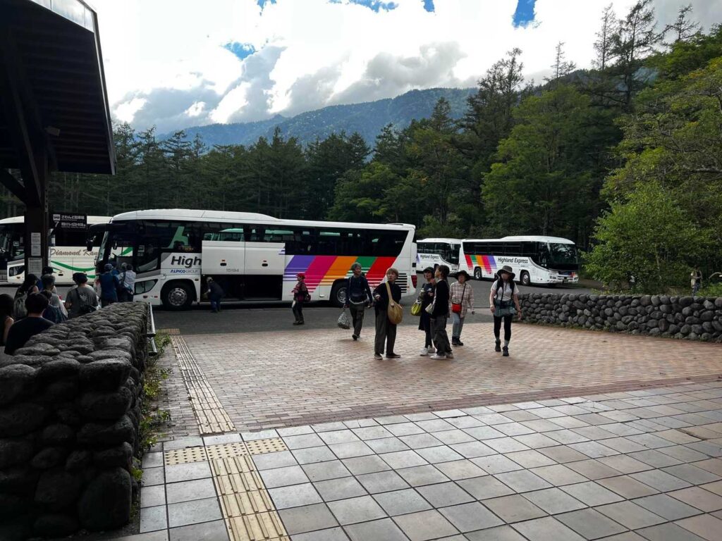 上高地バスターミナルに帰還