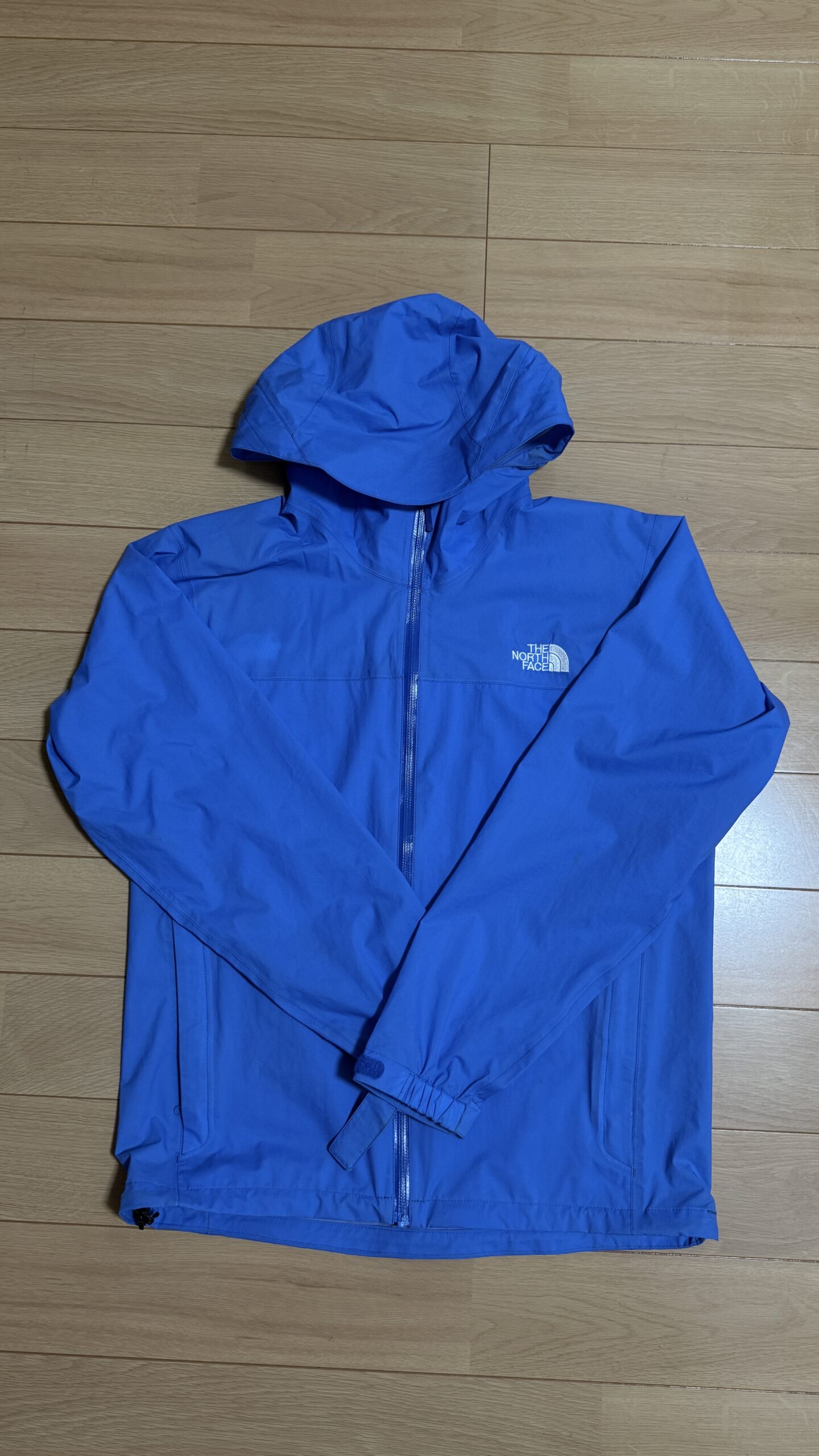 The North Face の GORE-TEX レインジャケット(ブルー)