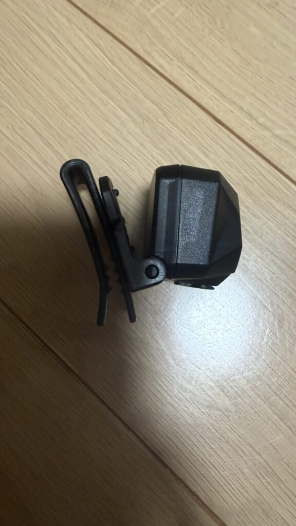ZEXUS ZX-R40 専用クリップで帽子のツバや胸元にも装着可能